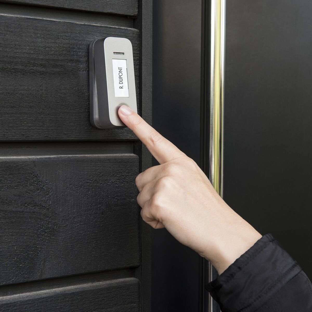 Zestaw bezprzewodowy dzwonek z przyciskiem 230V srebrny LEXMAN