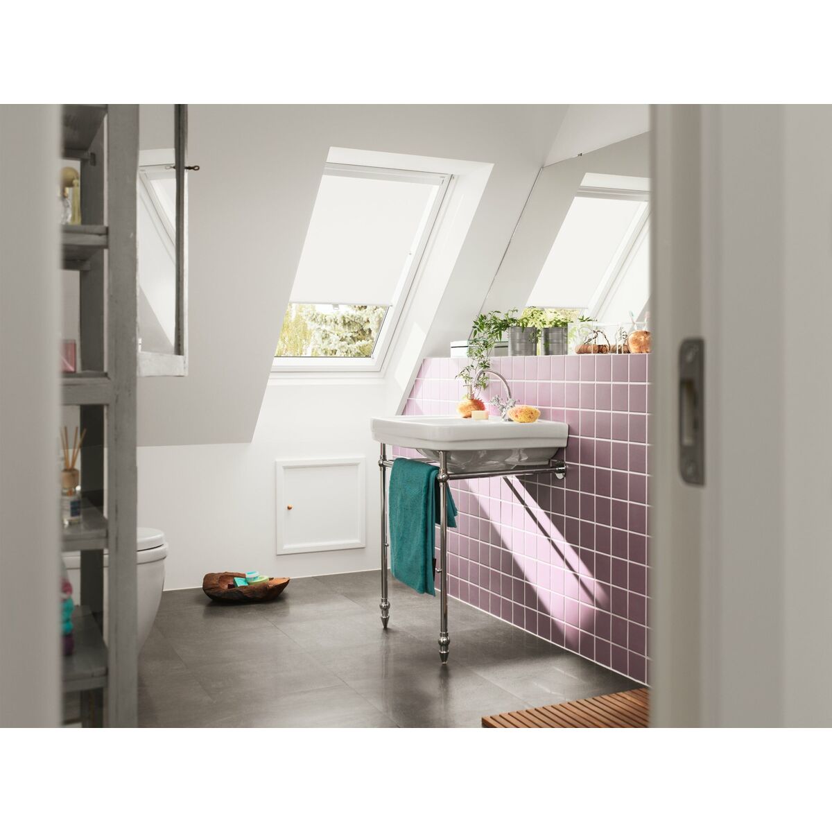 Roleta przyciemniająca do okna dachowego RHL M00 1086 Beżowa 78 x 160 cm Velux