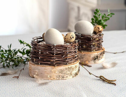 Wielkanocne koszyczki z krążków drewna i gałązek - DIY